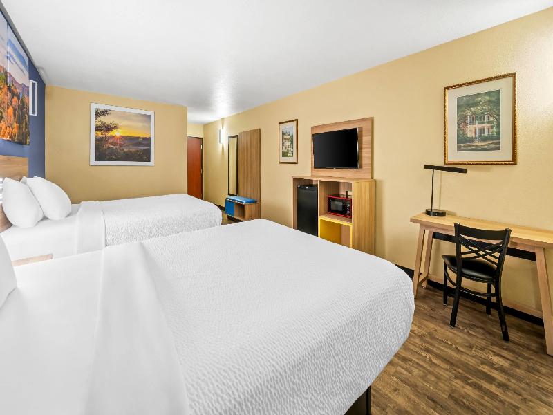 Days Inn By Wyndham New Orleans Pontchartrain image