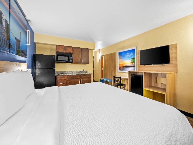 Days Inn By Wyndham New Orleans Pontchartrain image