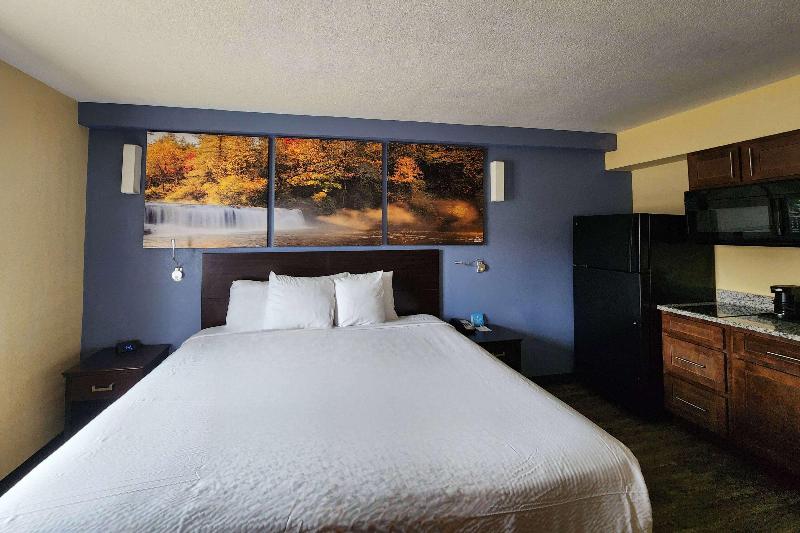 Days Inn By Wyndham New Orleans Pontchartrain image