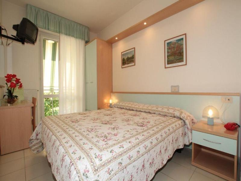 Hotel Vera image