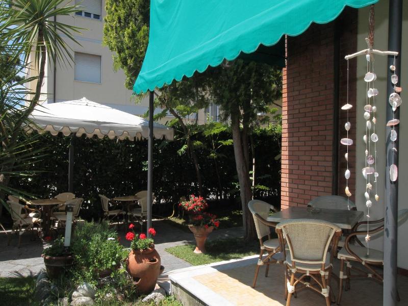 Hotel Vera image