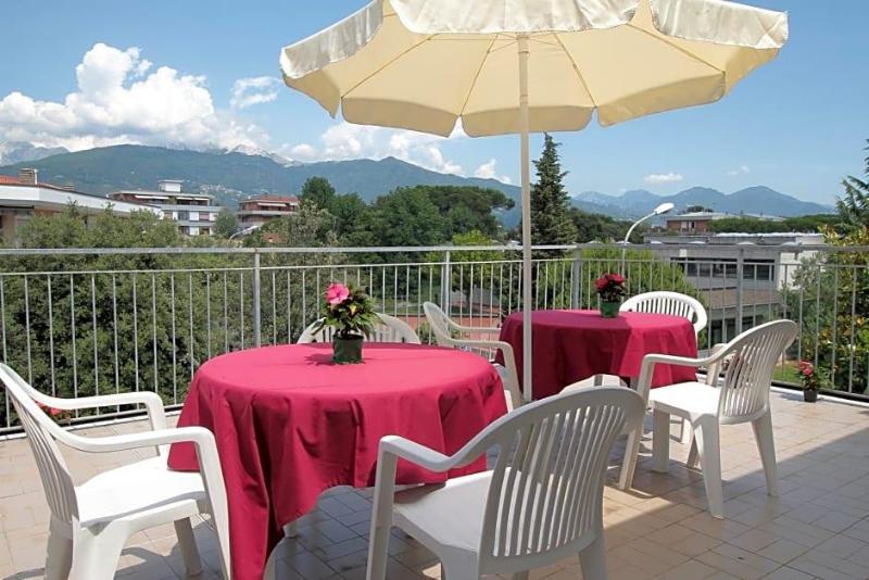 Hotel Vera image