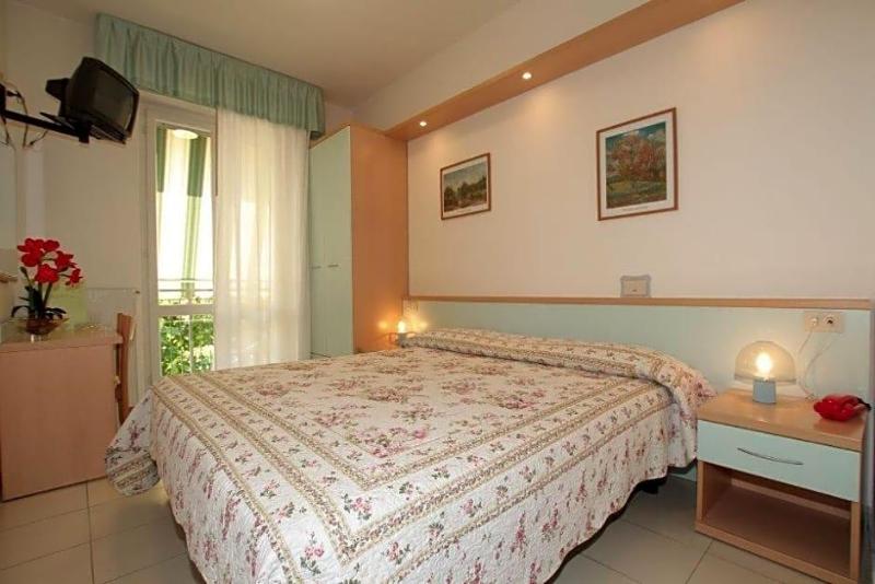 Hotel Vera image