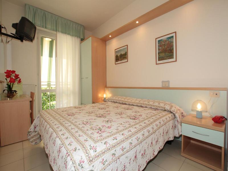 Hotel Vera image
