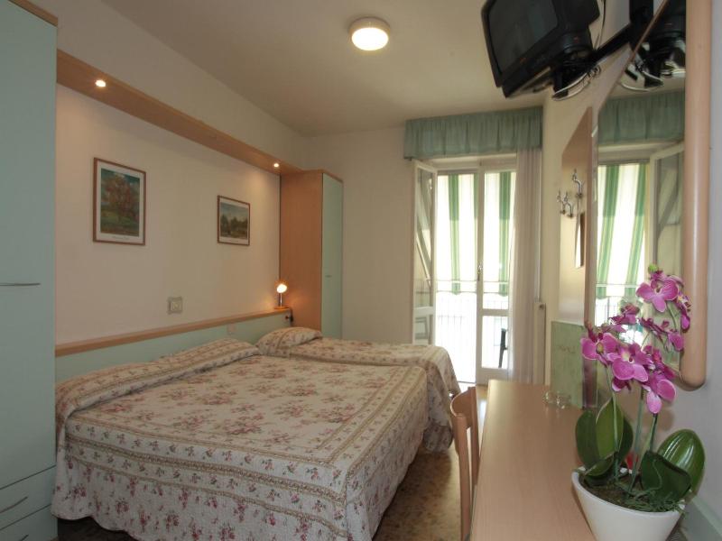 Hotel Vera image