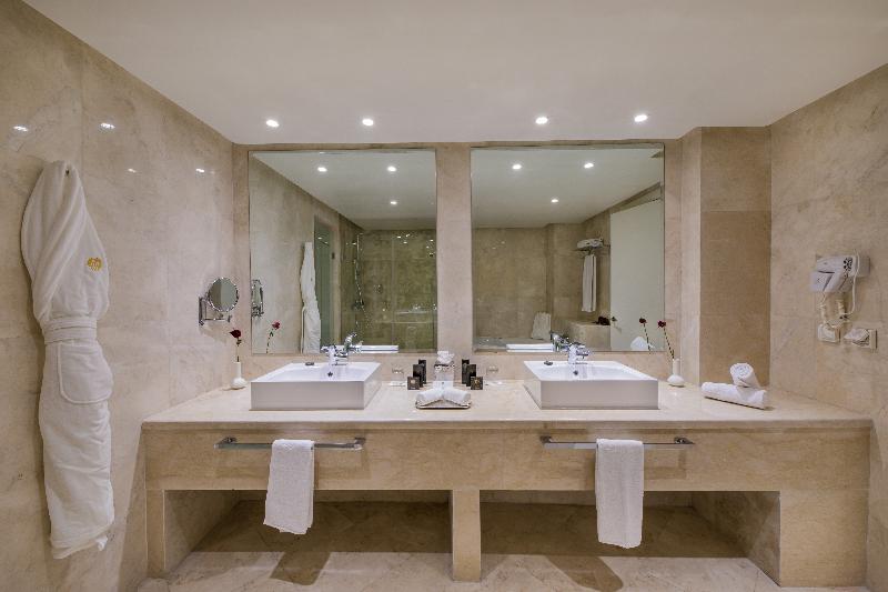 DoubleTree by Hilton Casablanca City Centre image