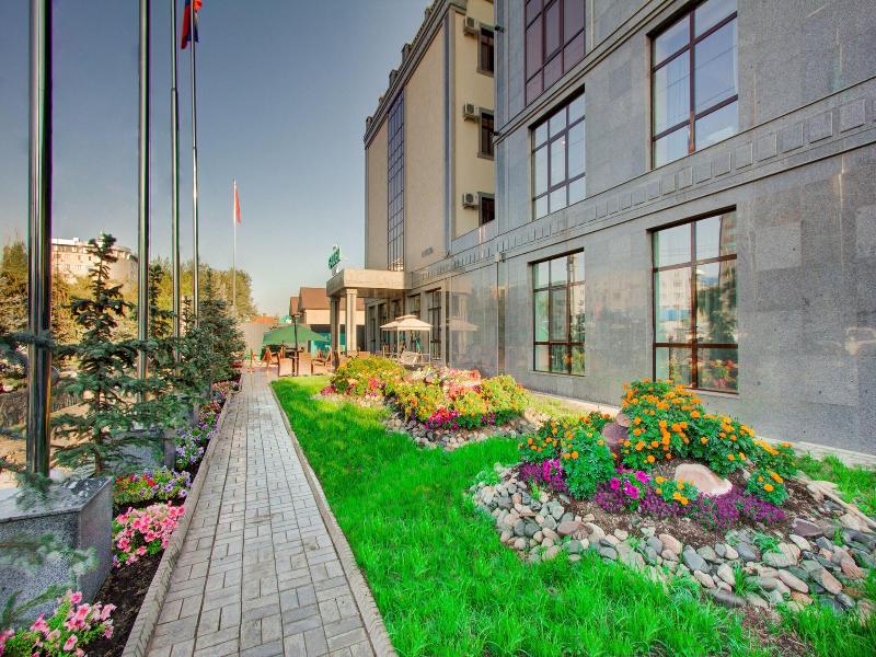 Garden Hotel image