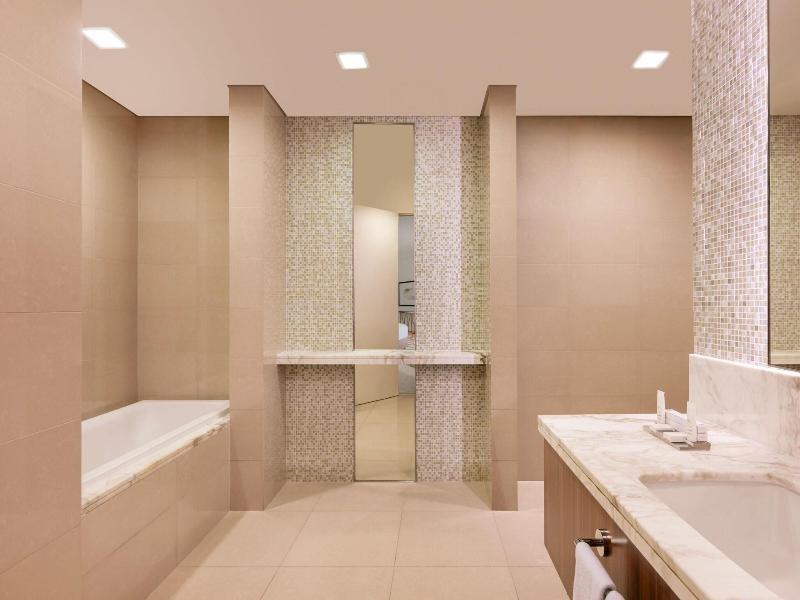 Marriott Hotel Downtown, Abu Dhabi image