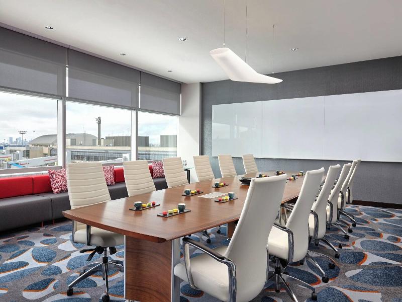 Calgary Airport Marriott In-Terminal Hotel image