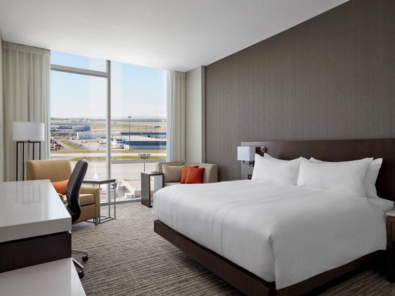 Calgary Airport Marriott In-Terminal Hotel image