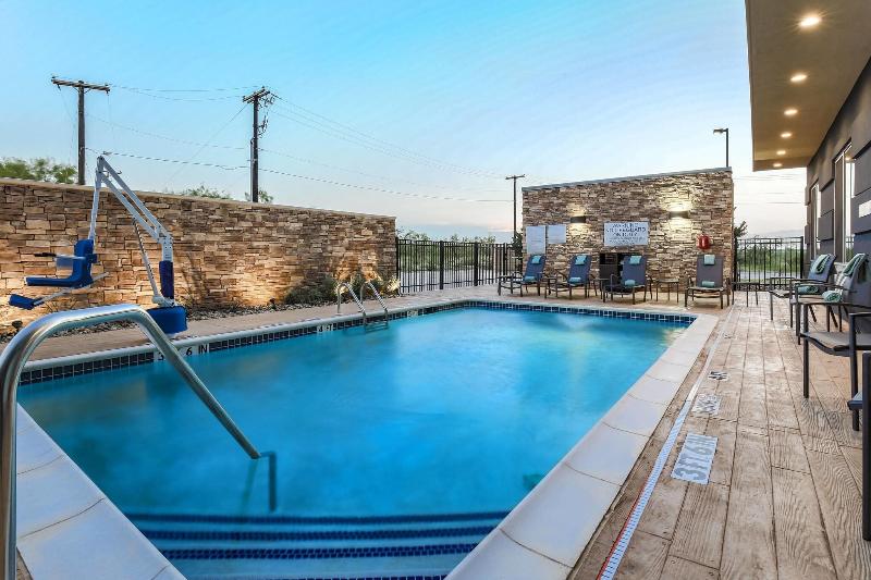 Fairfield Inn & Suites Snyder image