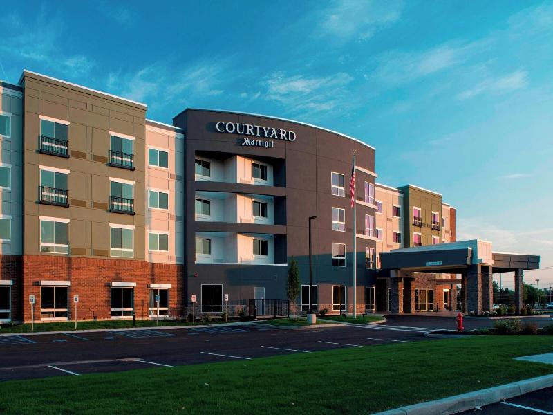 Courtyard Clifton Park image