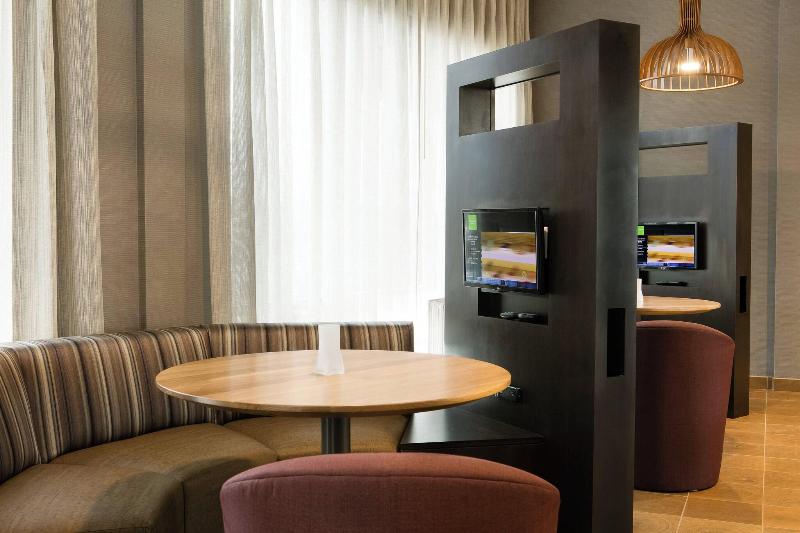 Courtyard Omaha Bellevue at Beardmore Event Center image
