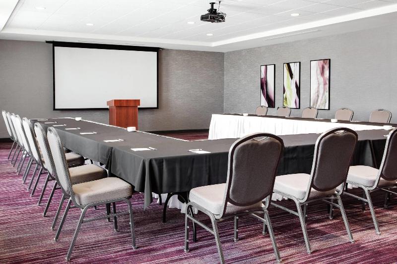 Courtyard Omaha Bellevue at Beardmore Event Center image