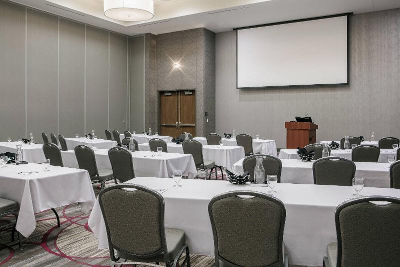 Courtyard Omaha Bellevue at Beardmore Event Center image