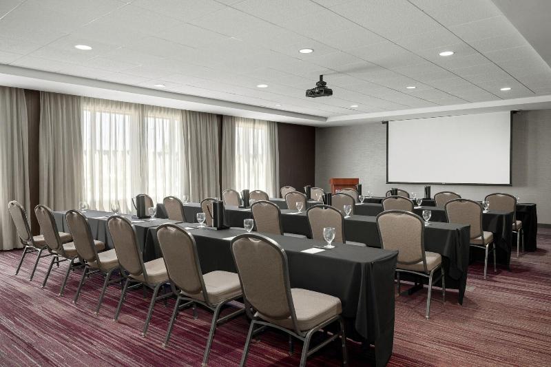 Courtyard Omaha Bellevue at Beardmore Event Center image