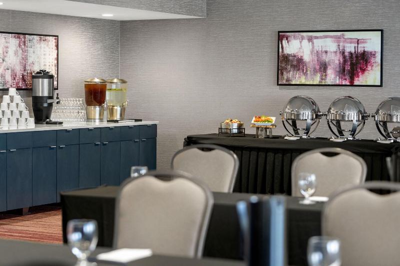 Courtyard Omaha Bellevue at Beardmore Event Center image
