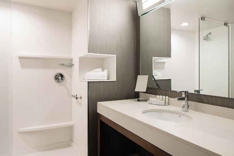 Courtyard Omaha Bellevue at Beardmore Event Center image