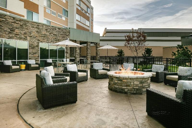 Courtyard Omaha Bellevue at Beardmore Event Center image
