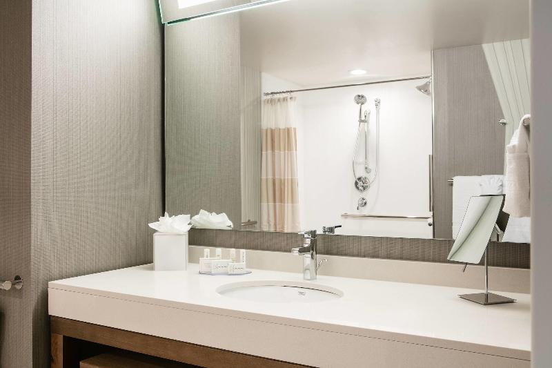 Courtyard Omaha Bellevue at Beardmore Event Center image