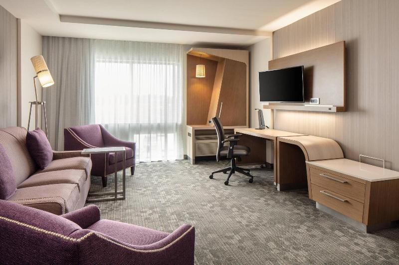 Courtyard Omaha Bellevue at Beardmore Event Center image
