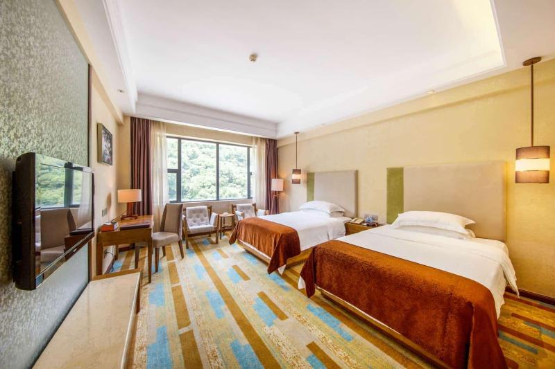 Days Hotel Suites Yangjiang image
