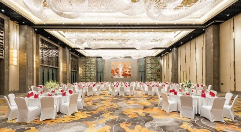 Ramada Plaza Liuzhou Liudong image