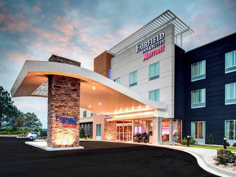 Fairfield Inn & Suites Douglas image