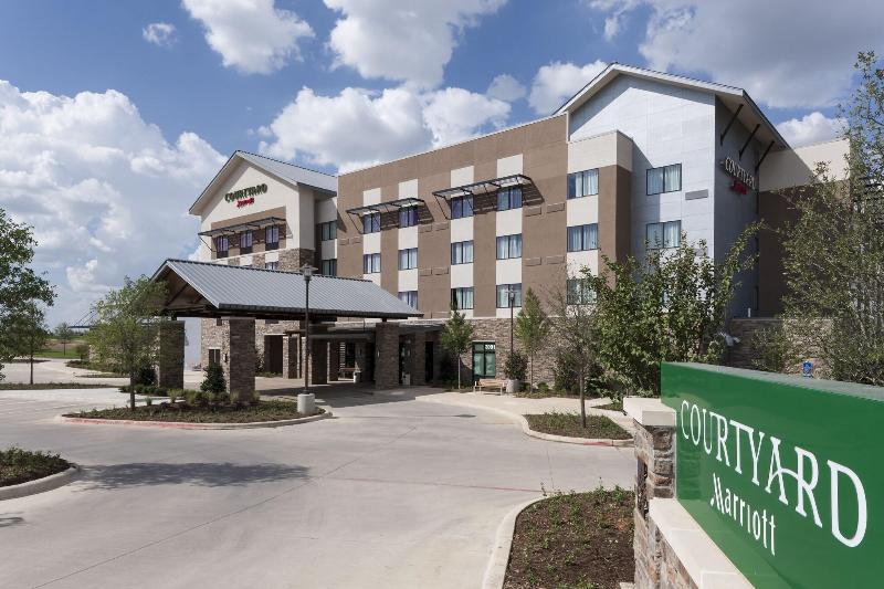 Courtyard Fort Worth at Alliance Town Center image