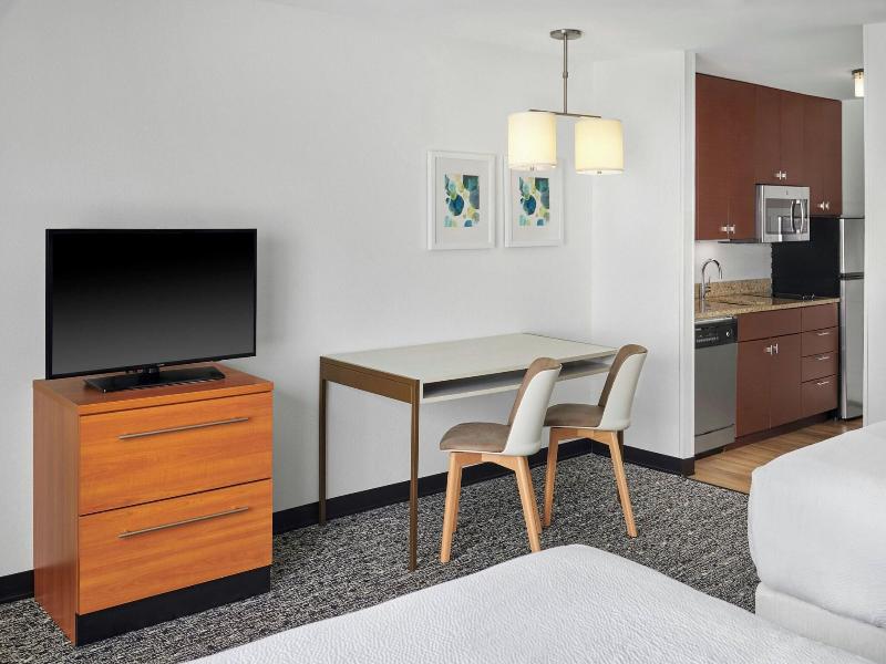 TownePlace Suites Detroit Troy image