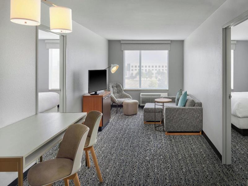 TownePlace Suites Detroit Troy image
