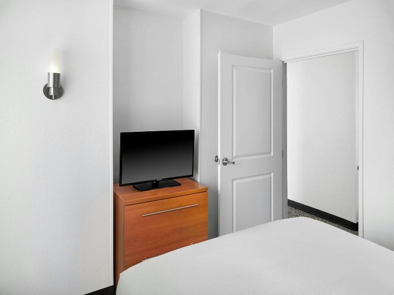 TownePlace Suites Detroit Troy image