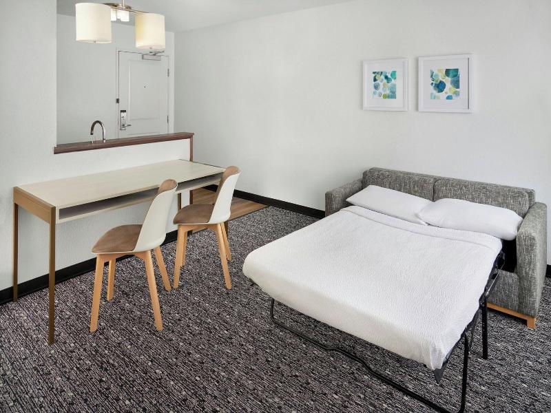TownePlace Suites Detroit Troy image