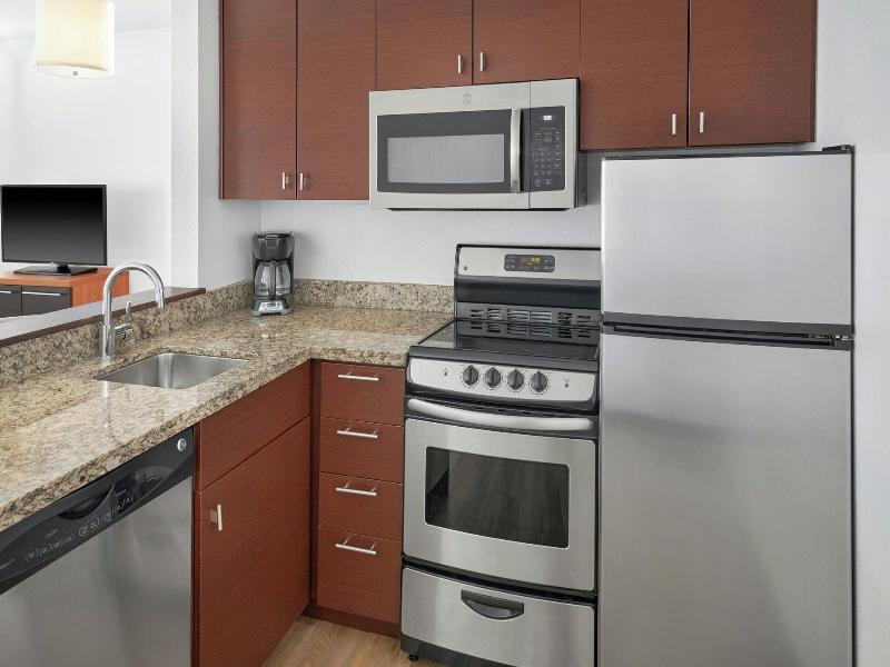 TownePlace Suites Detroit Troy image