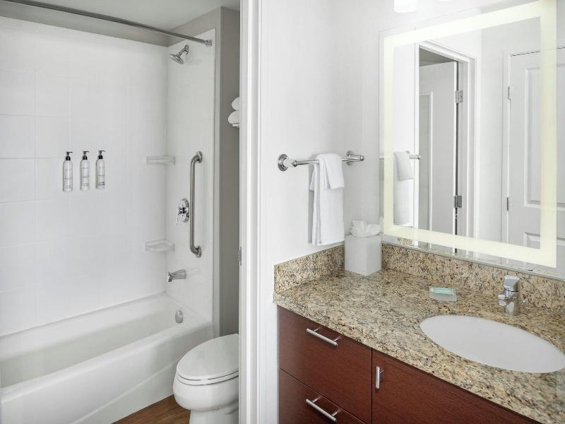 TownePlace Suites Detroit Troy image