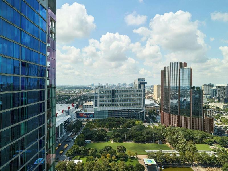Marriott Marquis Houston image