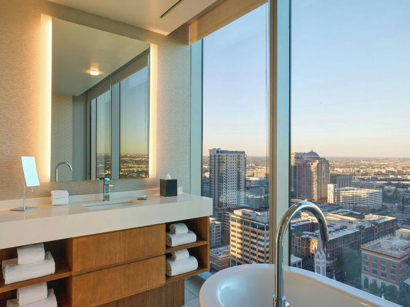 Marriott Marquis Houston image