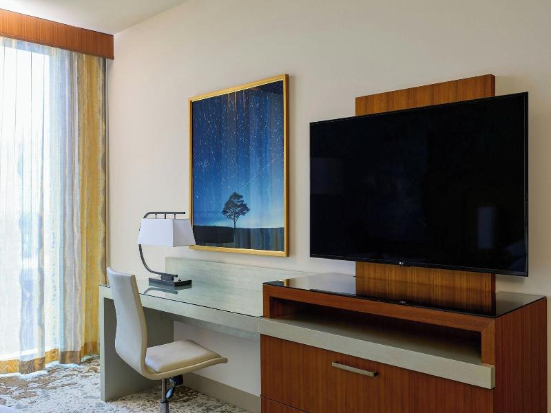 Marriott Marquis Houston image