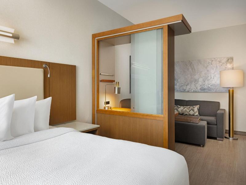 SpringHill Suites Orange Beach at The Wharf image