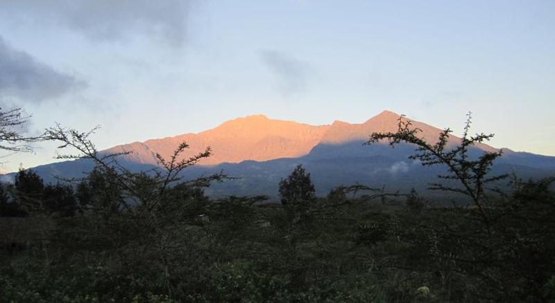 Guesthouses Tanzania Africa Amini Life