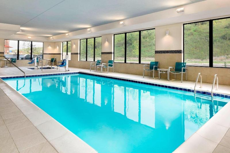 TownePlace Suites Pittsburgh Airport/Robinson Town image