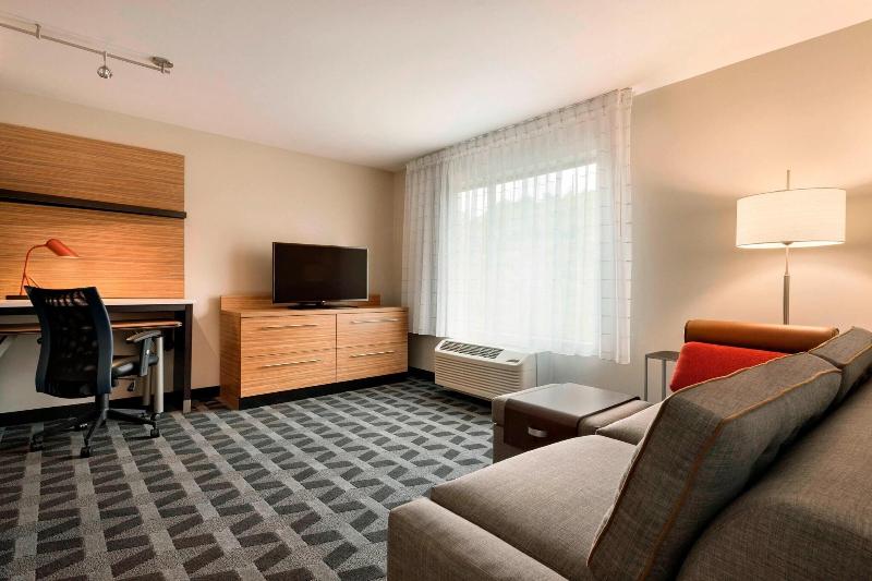 TownePlace Suites Pittsburgh Airport/Robinson Town image