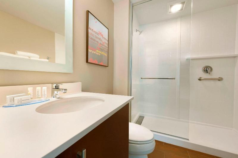 TownePlace Suites Pittsburgh Airport/Robinson Town image