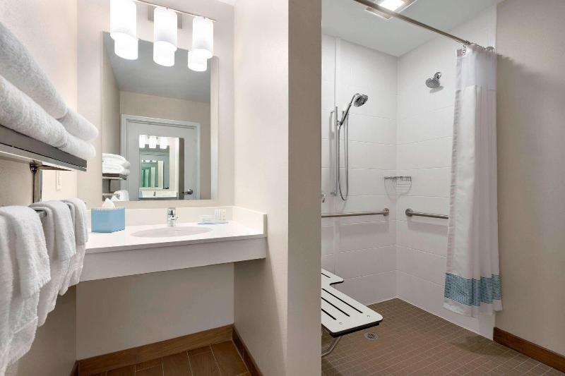 TownePlace Suites Pittsburgh Airport/Robinson Town image