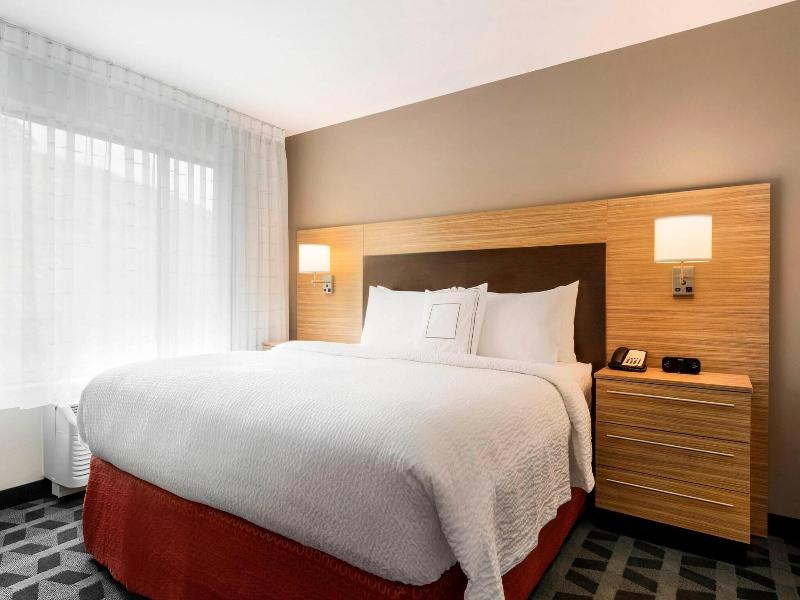 TownePlace Suites Pittsburgh Airport/Robinson Town image