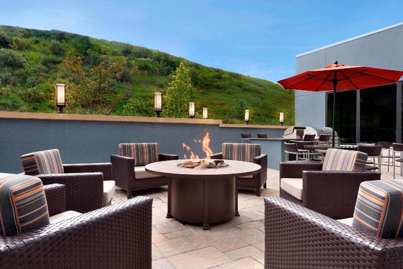 TownePlace Suites Pittsburgh Airport/Robinson Town image