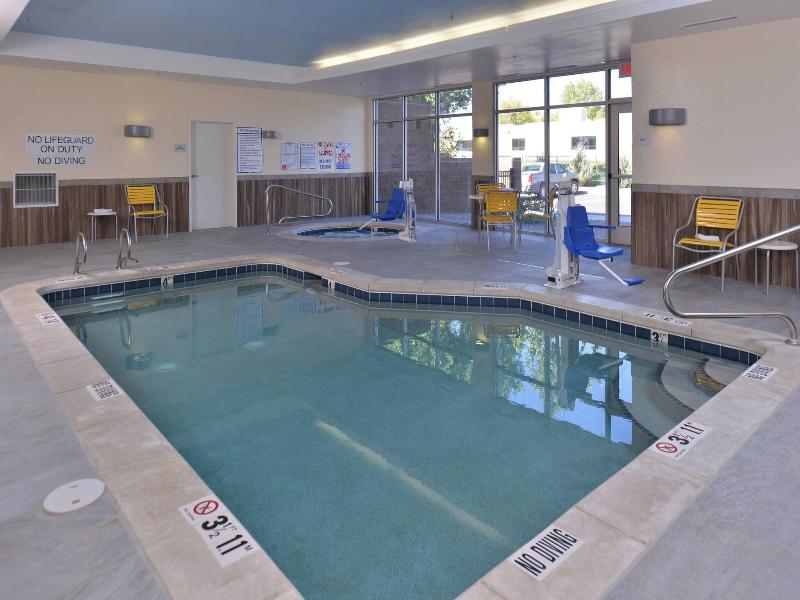Fairfield Inn & Suites Farmington