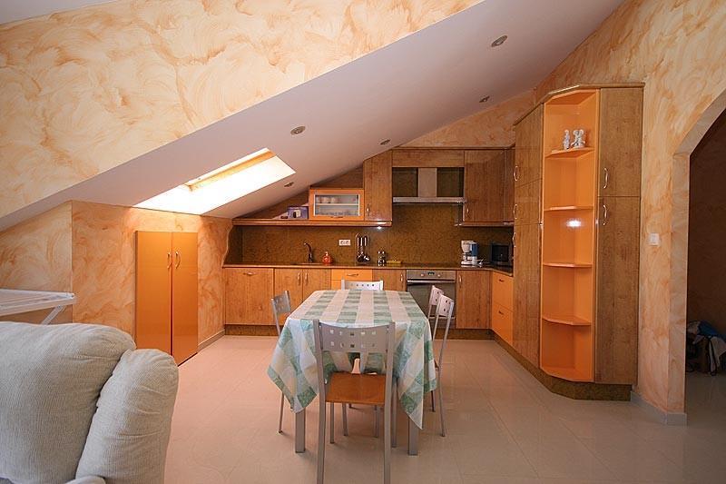 Apartment in Finisterre, A Coruna 102125