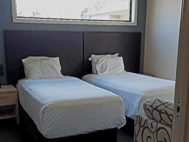 Quality Suites Point Cook Seasons 5 image