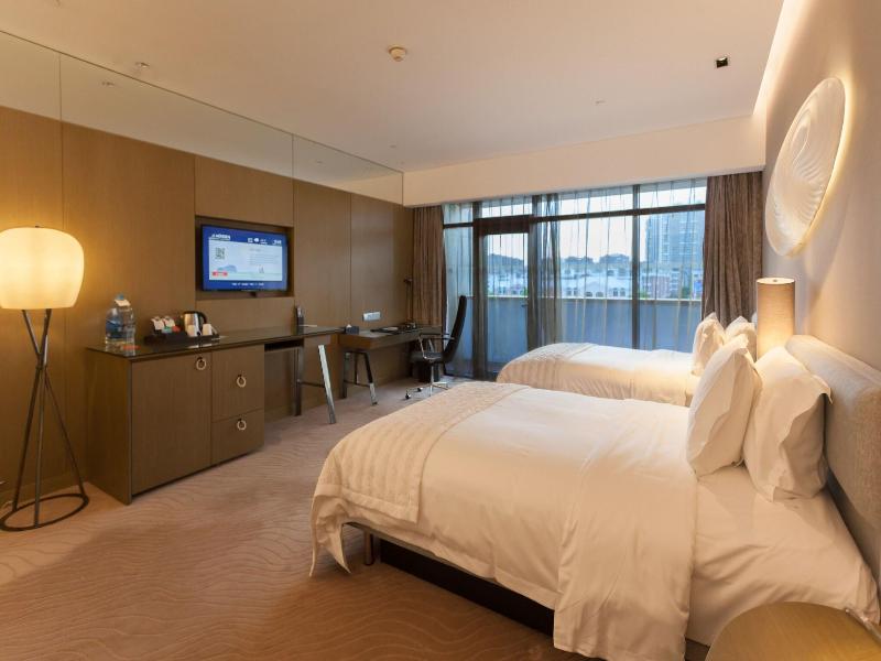 Le Meridien Qingdao West Coast Resort image